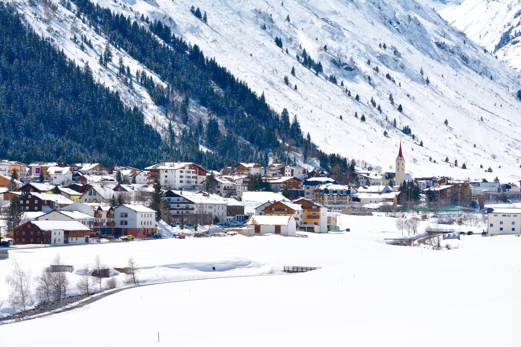 Clubdorf Hotel Alpenrose Гальтюр Екстер'єр фото